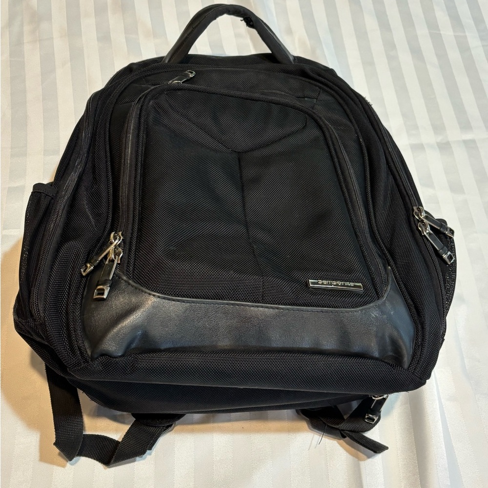 Samsonite TSA Checkpoint Friendly Black Backpack With Multiple Compartments